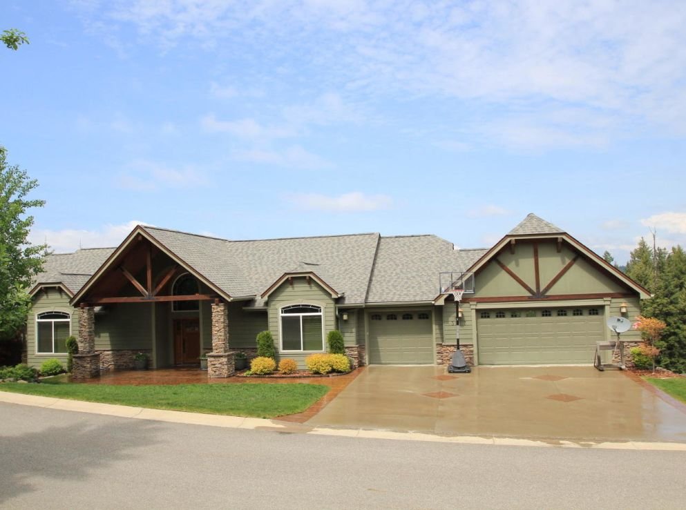 3517 E Falcon Ridge Court